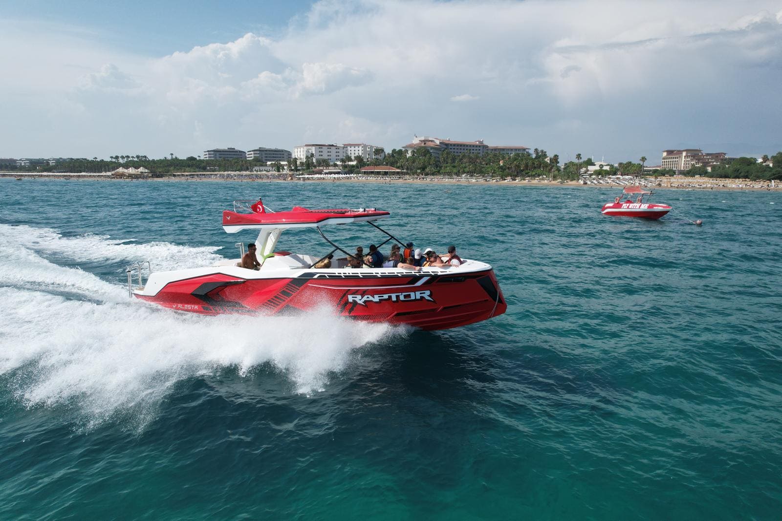 Raptor speedboat